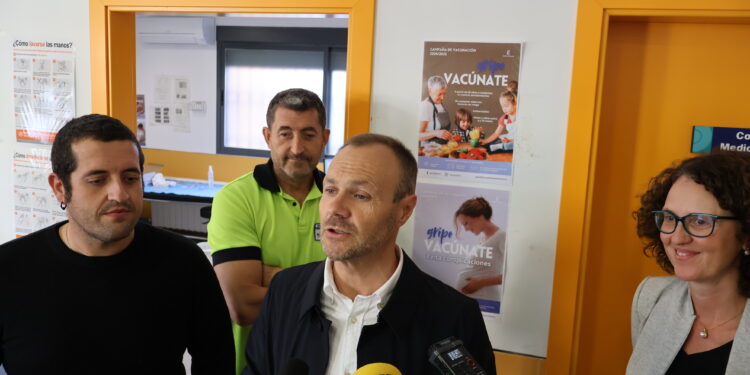 Sanidad recuerda la importancia de vacunarse de gripe y covid para prevenir enfermedades graves entre la población más vulnerable 1 Foto2.GripeCuenca