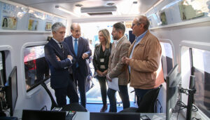 Grande-Marlaska anuncia en Brihuega el despliegue de ochenta unidades móviles en zonas rurales capaces de expedir el DNI y el pasaporte en diez minutos