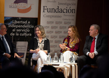 Guarinos inaugura el curso de la Fundación Siglo Futuro con la presentación de Mariano Barbacid 9 Guarinos inaugura el curso de la Fundación Siglo Futuro con la presentación de Mariano Barbacid