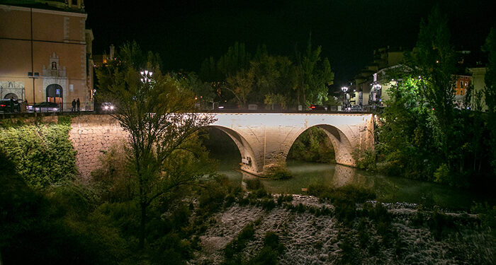 Inaugurada la nueva iluminación del Puente de San Antón en Cuenca 1 Inaugurada la nueva iluminación del Puente de San Antón en Cuenca