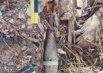 La Guardia Civil detona una granada de mortero originaria de la Guerra Civil hallada en una casa en escombros en Fuentenovilla