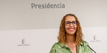 La Junta aprueba una inversión “histórica” de 32,5 millones de euros para centros de la mujer y recursos de acogida de víctimas de la violencia machista