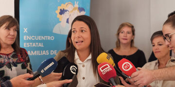 La Junta avanza en el Decreto de Familias de Acogimiento que será una realidad a finales de 2025