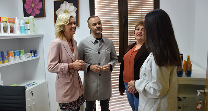 La Junta invierte 286.000 euros en la puesta en marcha y el acondicionamiento de 30 botiquines farmacéuticos de la provincia