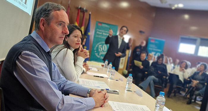 La Junta refuerza el apoyo a la UCLM para promover el acceso a los estudios universitarios de las personas mayores de 50 años 1 La Junta refuerza el apoyo a la UCLM para promover el acceso a los estudios universitarios de las personas mayores de 50 años