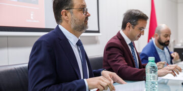 La Junta y la UCLM seguirán colaborando en el desarrollo de actividades de aprendizaje y servicio en el ámbito de la innovación e investigación educativa