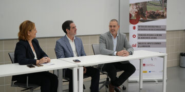 La UCLM y Rujamar estudian el valor de las nuevas tecnologías para aumentar la competitividad y sostenibilidad del sector avícola