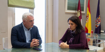 La subdelegada del Gobierno en Guadalajara se reúne con el presidente de la Diputación