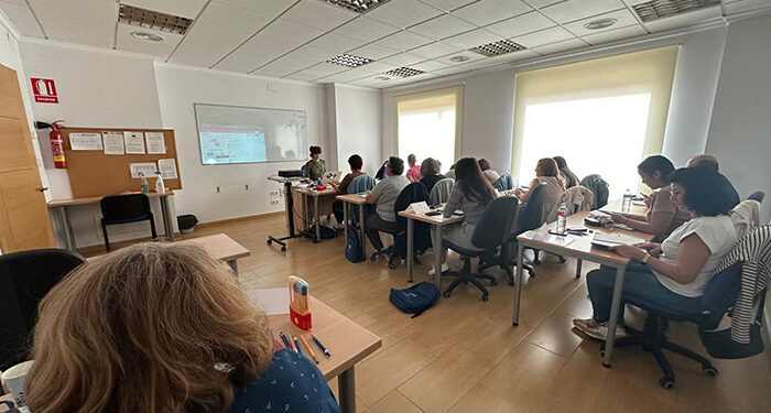 Las empresas y profesionales de la Mancha se forman con el curso de inglés A-2 en la sede de ACESANC