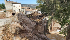 Milagros Tolón destaca la coordinación entre administraciones, Fuerzas y Cuerpos de Seguridad y servicios de emergencias en el rescate y atención a las víctimas de la DANA