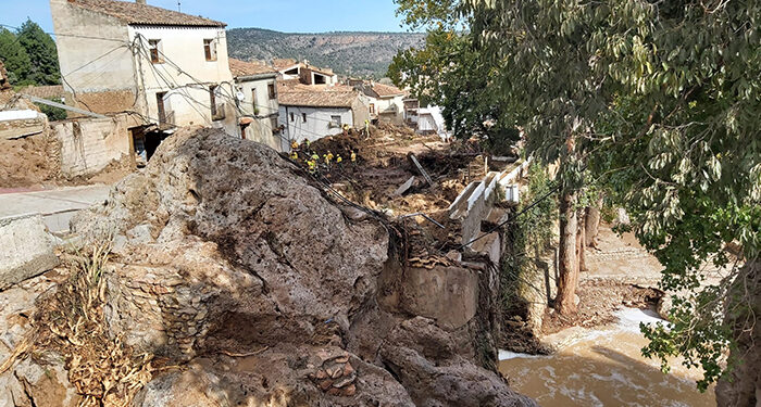 Milagros Tolón destaca la coordinación entre administraciones, Fuerzas y Cuerpos de Seguridad y servicios de emergencias en el rescate y atención a las víctimas de la DANA 1 Milagros Tolón destaca la coordinación entre administraciones, Fuerzas y Cuerpos de Seguridad y servicios de emergencias en el rescate y atención a las víctimas de la DANA