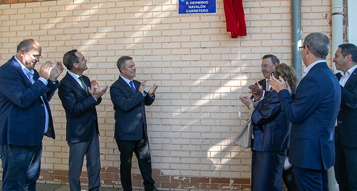 Page asegura que el “ejemplo” y “compromiso” de empresarios como Herminio Navalón justifican el desarrollo de más suelo industrial 1 Page asegura que el “ejemplo” y “compromiso” de empresarios como Herminio Navalón justifican el desarrollo de más suelo industrial