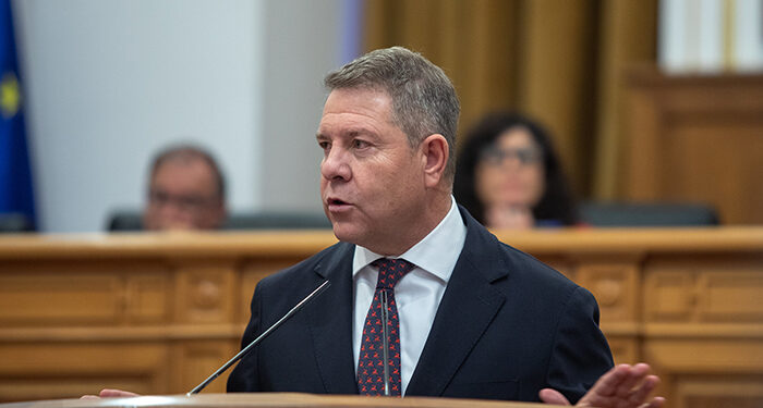 Page reafirma su compromiso con la defensa del Estado del Bienestar y anuncia una oferta de empleo público histórica en Sanidad de 5.200 plazas 1 Page reafirma su compromiso con la defensa del Estado del Bienestar y anuncia una oferta de empleo público histórica en Sanidad de 5.200 plazas