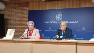Presentado en el Centro San José el libro “Guadalajara cuando no ocurría casi nada”, de José Luis Pastor Pradillo