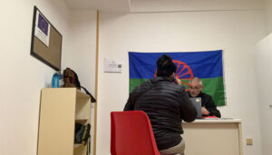 Tejiendo Caminos abre una nueva oficina de atención a mujeres de etnia gitana en los Pisos del Rey de Guadalajara