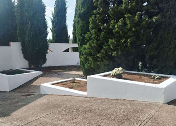 Trabajos de puesta a punto y embellecimiento en el Cementerio de Cabanillas, de cara a “Todos los Santos”