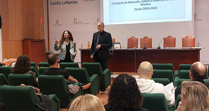 Un total de 20 centros educativos de Guadalajara contarán con apoyo de auxiliares de conversación en sus aulas para reforzar el aprendizaje