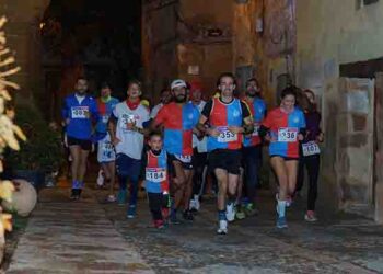 Un total de 500 de participantes se can cita en la I Legua Nocturna de Sigüenza