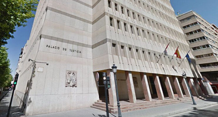 Una sentencia a favor de UGT Guadalajara obliga a la Consejería de Fomento a informar del número de horas extras realizadas por los trabajadores 1 Una sentencia a favor de UGT Guadalajara obliga a la Consejería de Fomento a informar del número de horas extras realizadas por los trabajadores