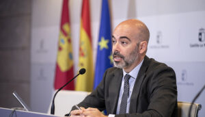Unos 200 especialistas se han incorporado en apenas una semana a trabajar en el sistema sanitario Castilla-La Mancha gracias a la estrategia de retención del talento