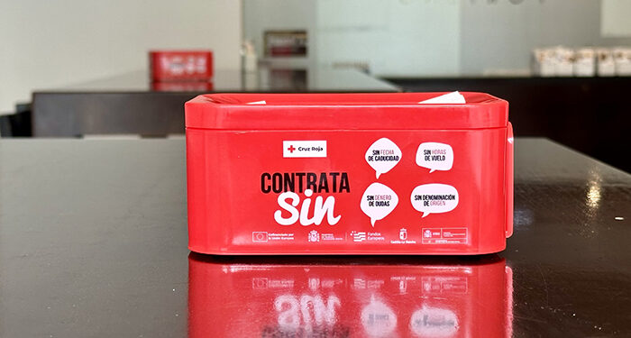 Vuelve la campaña de sensibilización de Cruz Roja “Contrata Sin” con imagen renovada y respaldada por un centenar de bares y restaurantes, para romper “prejuicios”