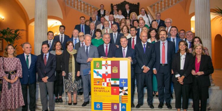 Page sugiere “llevar a gala la pluralidad que destierra cualquier tipo de privilegio”