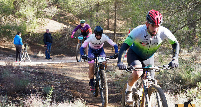Alba López y Alberto Ponce brillan en Casas de Benítez en el Circuito Diputación de Cuenca de MTB 1 Alba López y Alberto Ponce brillan en Casas de Benítez en el Circuito Diputación de Cuenca de MTB