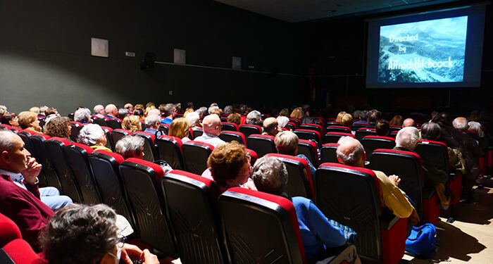 Gran acogida en el inicio de la nueva edición del Cinefórum Aguirre, organizado por el Ayuntamiento de Cuenca y el Cineclub Chaplin 1 Gran acogida en el inicio de la nueva edición del Cinefórum Aguirre, organizado por el Ayuntamiento de Cuenca y el Cineclub Chaplin