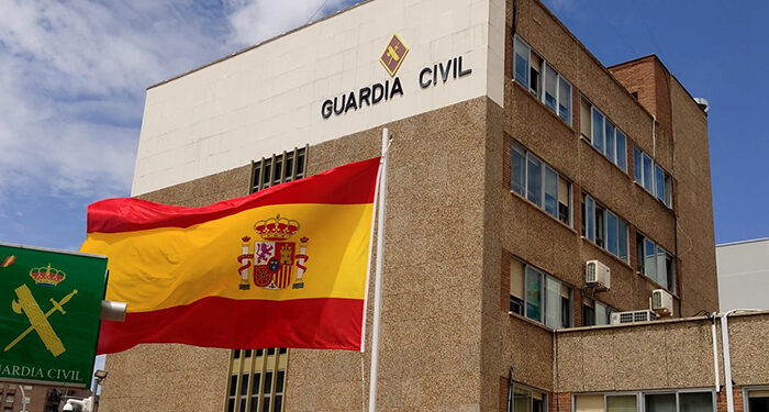 Detenidos un español, un marroquí y un rumano en Azuqueca de Henares por empadronar de manera irregular a más de 30 extranjeros 1 Detenidos un español, un marroquí y un rumano en Azuqueca de Henares por empadronar de manera irregular a más de 30 extranjeros