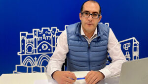 Diego Valera se pregunta por qué el Ayuntamiento de Cuenca continúa sin contratar el envío de las notificaciones administrativas