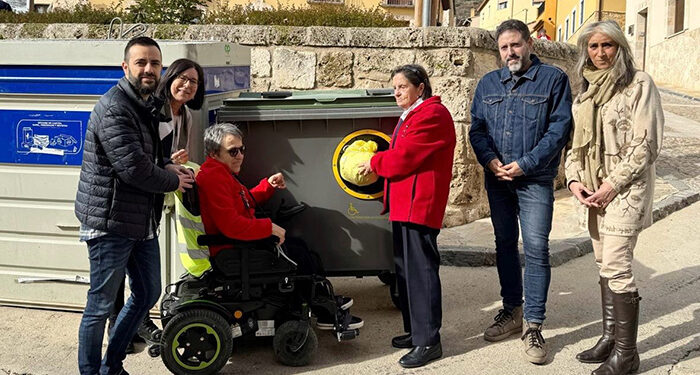 El Ayuntamiento de Brihuega instala contenedores de residuos adaptados para personas con diversidad funcional