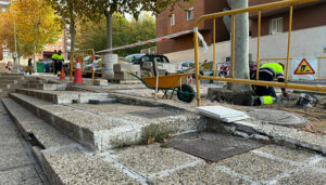 El Ayuntamiento de Cuenca continúa con el Plan de Mantenimiento Urbano con el arreglo del acerado de Miguel de Unamuno