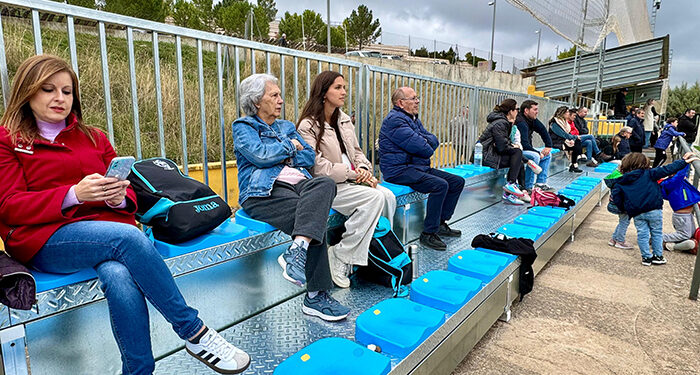 El Ayuntamiento de Cuenca implementa una grada supletoria y un marcador electrónico en el campo de fútbol de Tiradores 1 El Ayuntamiento de Cuenca implementa una grada supletoria y un marcador electrónico en el campo de fútbol de Tiradores