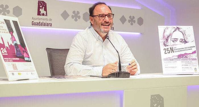 El Ayuntamiento de Guadalajara conmemora el 25N con un homenaje especial a la figura de Francisca Pedraza