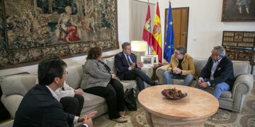 El Gobierno regional y los agentes sociales constituyen un grupo de coordinación para trabajar en la reactivación económica y social tras la DANA