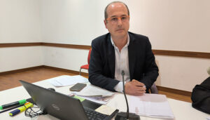 El PSOE pide la dimisión de Guarinos por “encubrir y no cesar a Narro y convertirse en cómplice de las mentiras que difundió el 25N”