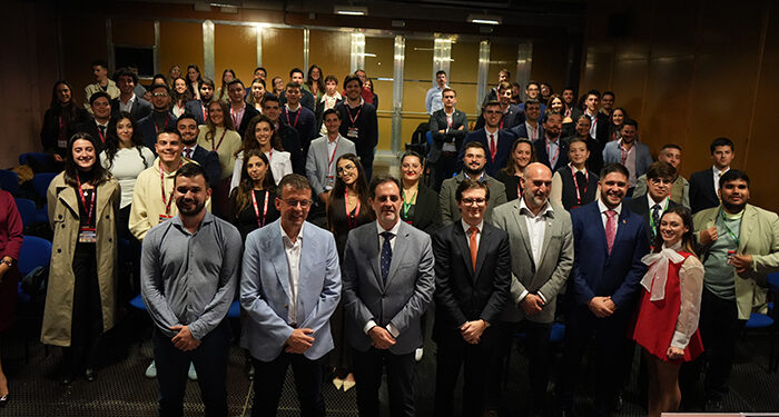 El campus de Cuenca, anfitrión del LIV Congreso Nacional de Representantes de Estudiantes 1 El campus de Cuenca, anfitrión del LIV Congreso Nacional de Representantes de Estudiantes