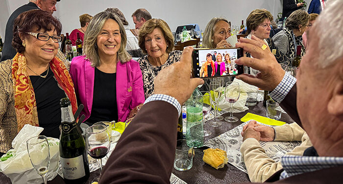 El concejal de Participación Ciudadana, Roberto Narro, distinguido con la bellota de oro del Hogar Extremeño de Guadalajara 1 El concejal de Participación Ciudadana, Roberto Narro, distinguido con la bellota de oro del Hogar Extremeño de Guadalajara