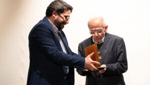 Emilio Gutiérrez Caba en Azuqueca Hay que defender la Cultura con uñas y dientes