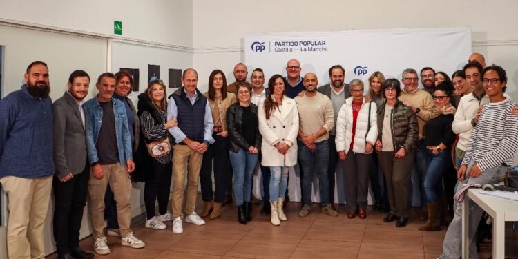 Mane Corral es elegido presidente de la Junta Local del PP de AzuquecaAzuqueca de Henares