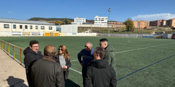 Firmada el acta de replanteo para el inicio de las obras de mejora en el campo de fútbol Obispo Laplana