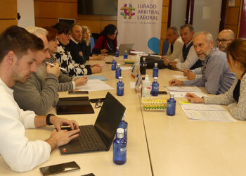 Firmado el convenio provincial de comercio de Cuenca que establece las condiciones laborales hasta el final de 2024 con una subida salarial del 3% Firmado el convenio provincial de comercio de Cuenca que establece las condiciones laborales hasta el final de 2024 con una subida salarial del 3%