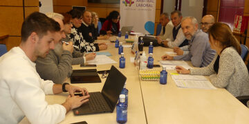 Firmado el convenio provincial de comercio de Cuenca que establece las condiciones laborales hasta el final de 2024 con una subida salarial del 3%