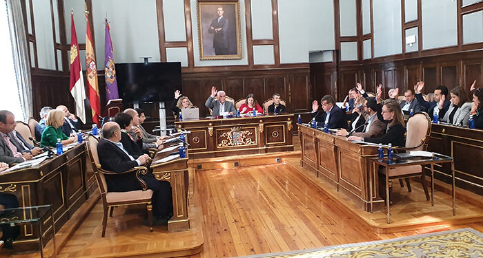 La Diputación de Guadalajara reafirma su compromiso en la lucha contra la violencia hacia las mujeres sin el apoyo del PP y Vox