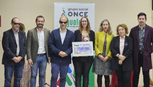 La Junta destaca el compromiso del Grupo Social ONCE en la lucha contra la violencia de género