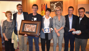 La Junta felicita a Juan José Alfaro por el Premio Glauka 2024 y destaca su figura, que “va mucho más allá de su labor como bibliotecario”