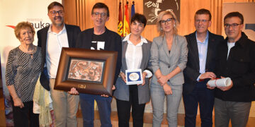 La Junta felicita a Juan José Alfaro por el Premio Glauka 2024 y destaca su figura, que “va mucho más allá de su labor como bibliotecario”