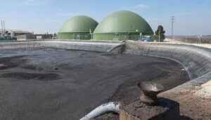 Presentadas más de 13.000 alegaciones contra el Plan de despliegue del biogás y biometano de la Junta de Castilla-La Mancha 2 La Junta volverá a aprobar macrogranjas en Cuenca a partir de enero y prevé la construcción de hasta 60 plantas de biometano en la provincia