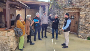 La Manchuela Conquense se fortalece como referente en turismo sostenible con la visita de grupos de desarrollo rural franceses