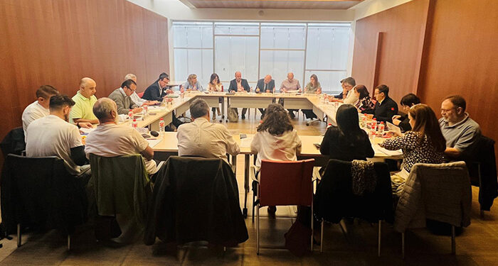 La Mesa Sectorial del SESCAM aprueba una nueva Oferta Pública de Empleo que permitirá la convocatoria de cerca de 5.400 plazas 1 La Mesa Sectorial del SESCAM aprueba una nueva Oferta Pública de Empleo que permitirá la convocatoria de cerca de 5.400 plazas